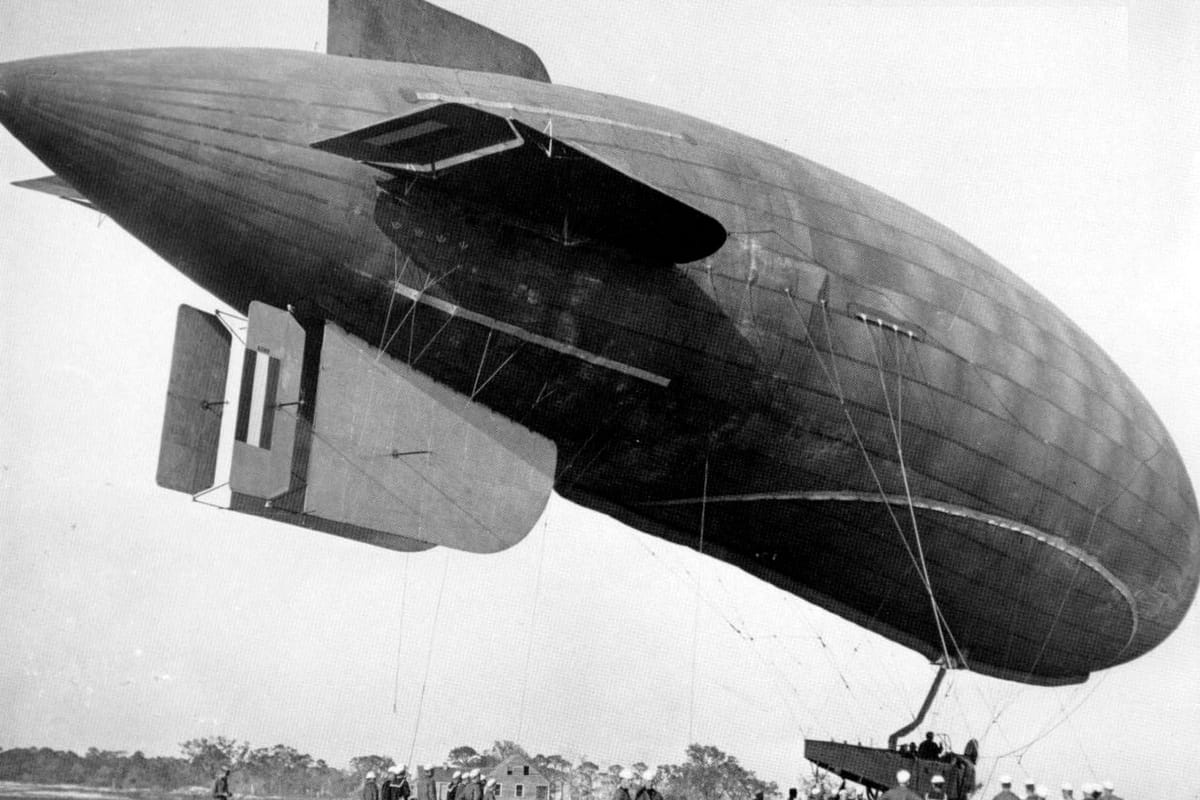 B-class blimp