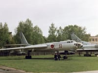 Tupolev Tu-16 - Image 4