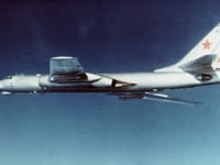 Tupolev Tu-16 - Image 8