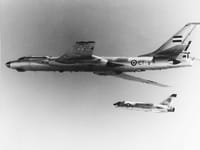 Tupolev Tu-16 - Image 2