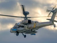 Boeing AH-64 Apache - Image 24