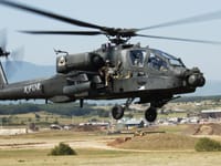 Boeing AH-64 Apache - Image 10
