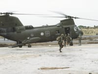 Boeing Vertol CH-46 Sea Knight - Image 6