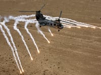 Boeing Vertol CH-46 Sea Knight - Image 8