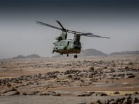 Boeing CH-47 Chinook - Image 27