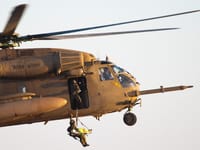 Sikorsky CH-53 Sea Stallion - Image 5