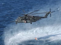 Sikorsky CH-53E Super Stallion - Image 20