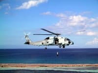 Sikorsky SH-60 Seahawk - Image 6