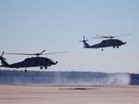 Sikorsky SH-60 Seahawk - Image 3