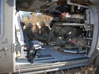 Sikorsky UH-60 Black Hawk - Image 31