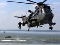 Westland Sea King - Image 10