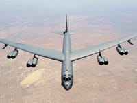 Boeing B-52 Stratofortress - Image 9