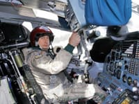 Tupolev Tu-160 - Image 13