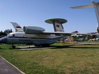 Antonov An-71 - Image 2