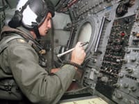 Grumman E-2 Hawkeye - Image 16