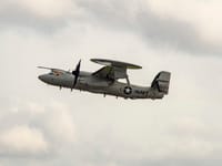 Grumman E-2 Hawkeye - Image 17