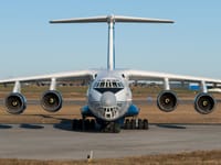 Ilyushin Il-76 - Image 3