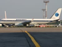 Tupolev Tu-204 - Image 8