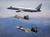 Lockheed Martin F-22 Raptor - Image 19