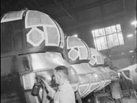 Handley Page Halifax - Image 10