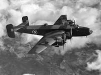 Handley Page Halifax - Image 13