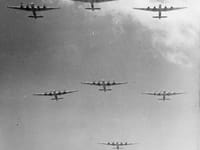 Avro Lincoln - Image 2