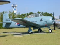 North American T-28 Trojan - Image 2