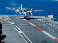 Grumman S-2 Tracker - Image 18