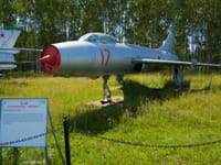 Sukhoi Su-7 - Image 7