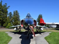 Convair F-102 Delta Dagger - Image 12