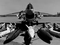 Vought F-8 Crusader - Image 4