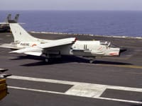 Vought F-8 Crusader - Image 5