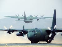 Lockheed C-130 Hercules - Image 23