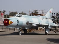 Sukhoi Su-17 - Image 2