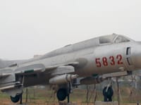 Sukhoi Su-17 - Image 4