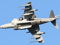 Harrier jump jet - Image 9