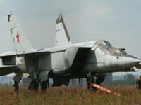 Mikoyan-Gurevich MiG-25 - Image 14