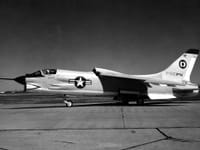 Vought F-8E(FN) Crusader - Image 3