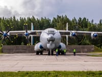Antonov An-22 - Image 4
