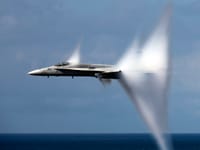 McDonnell Douglas F/A-18 Hornet - Image 14