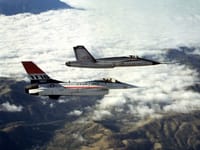 McDonnell Douglas F/A-18 Hornet - Image 38