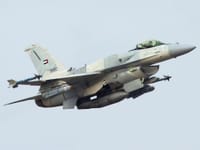 General Dynamics F-16 Fighting Falcon - Image 19