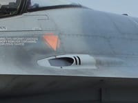 General Dynamics F-16 Fighting Falcon - Image 25