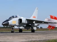 Xi'an JH-7 - Image 3