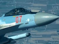 Sukhoi Su-35 - Image 5
