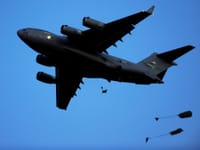 Boeing C-17 Globemaster III - Image 3