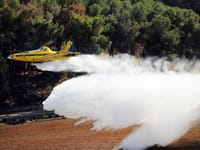 Air Tractor AT-802 - Image 5